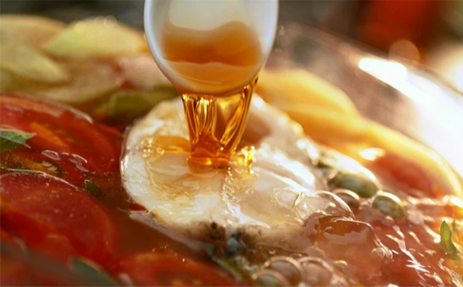 Nước Mắm Nhĩ Cá Cơm Thượng Hạng