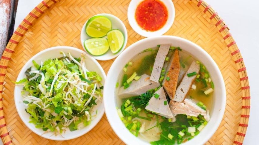 Vì Sao Chả Cá Nha Trang Chiên Phù Hợp Cho Mọi Lứa Tuổi?